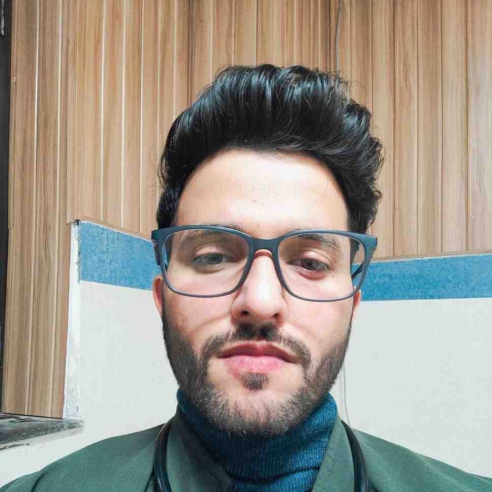 Dr. Junaid Shah